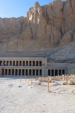 Foto de Complejo de templos en Egipto, ruinas de piedra, paisaje del desierto - Imagen libre de derechos