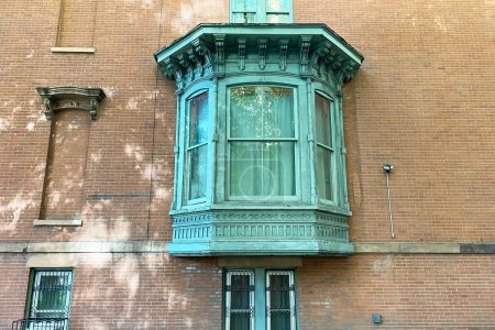 Vintage-Fenster an einem Gebäude in New York City, USA.