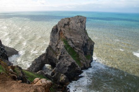 Costa rocosa del Océano Atlántico en Portugal, Algarve
