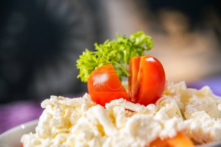 Queso y tomate, comida saludable