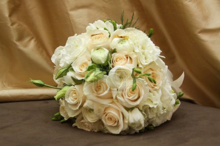 Weiße Rose Strauß vorhanden. für eine Hochzeit
