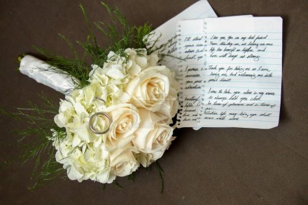 Wedding Bouquet With Rings And Vows presented right before the event