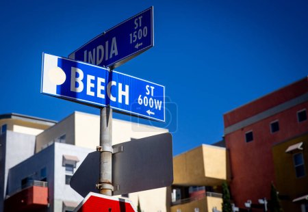 Pequeña Italia en San Diego señales de calle