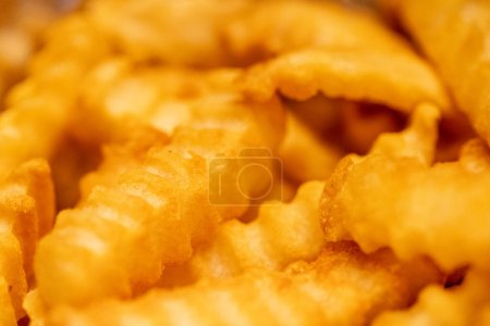 Téléchargez les photos : Gros plan sur Crinkle Air Fried Fries - en image libre de droit