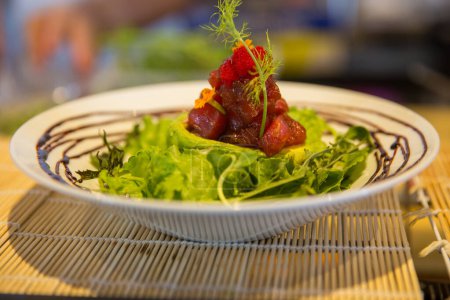 Ahi Poke Salade une spécialité de chef