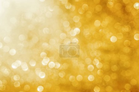 Foto de Navidad brillante fondo dorado. Luces de Navidad - Imagen libre de derechos