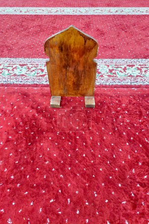 A wooden board to divide people praying in the mosque
