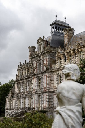 Frankreich, das monumentale Chateau de Beaumesnil in der Provinz Normandie