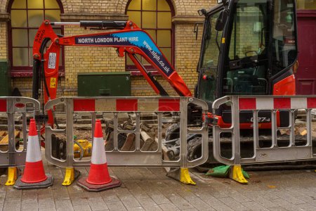 Téléchargez les photos : Londres / Royaume-Uni ; 07 novembre 2023 : Fermeture urgente de la route Farringdon pour les installations de gaz d'urgence - en image libre de droit