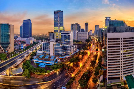 Foto de Yakarta oficialmente la Región Capital Especial de Yakarta, es la capital de Indonesia. Yakarta es el centro de economía, cultura y política de Indonesia. 22 05 2023 - Imagen libre de derechos