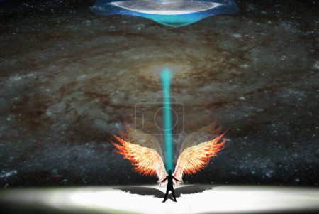Engel und das Universum. Ikarus: Im Mittelpunkt steht ein Mann mit Flügeln, hinter dem das Universum sichtbar ist.