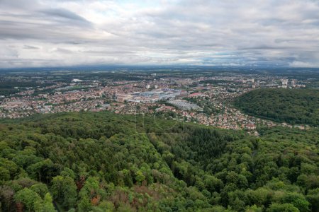 Téléchargez les photos : Vue aérienne du panorama de Belfort en France - en image libre de droit