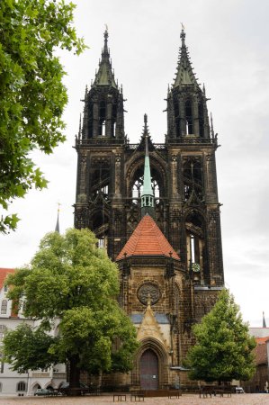 Téléchargez les photos : Cathédrale de Meissen, façade ouest avec chapelle du Prince - en image libre de droit
