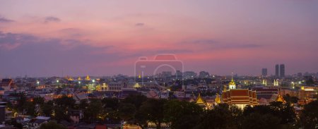 Téléchargez les photos : Vue aérienne de Bangkok au coucher du soleil - en image libre de droit
