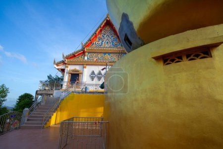 Foto de Hermoso pabellón de templo de Koh Sirey, Tailandia - Imagen libre de derechos
