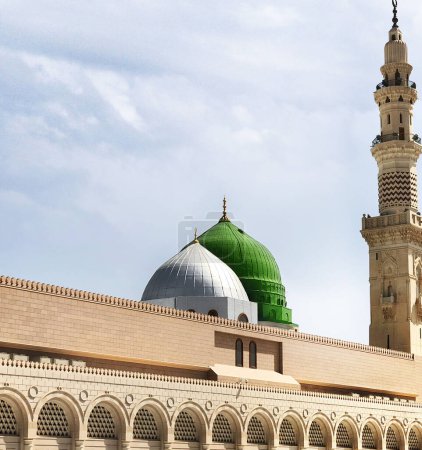 Foto de Cúpula Verde en la Mezquita del Profeta Creación Visual, Medina, Arabia Saudita - Imagen libre de derechos