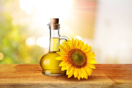 Foto de Girasoles, aceite de girasol y semillas de girasol - Imagen libre de derechos