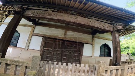 Foto de Templo Saishoji, un templo de la secta Tendai, se encuentra en Taishido 4-chome, Setagaya-ku, Tokio. También conocido por el nombre común Meaofudo. - Imagen libre de derechos