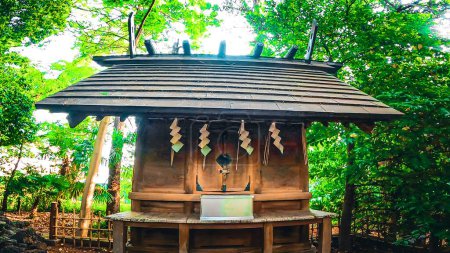 Setagaya Hachimangu Shrine in  Setagaya Ward, Tokyo.Founded in 1091.On his way back from the War of Gosannen, Minamoto no Yoshiie encountered heavy rain in the area of Miya no Saka, and decided to stay there to wait for the weather to improve