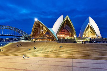 Téléchargez les photos : Sydney. Nouvelle-Galles du Sud. L'Australie. L'Opéra au coucher du soleil - Date : 21 - 08 - 2023 - en image libre de droit