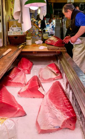 Téléchargez les photos : Le Japon. Tokyo. Le marché aux poissons. Thon rouge - Date : 21 - 04 - 2023 - en image libre de droit