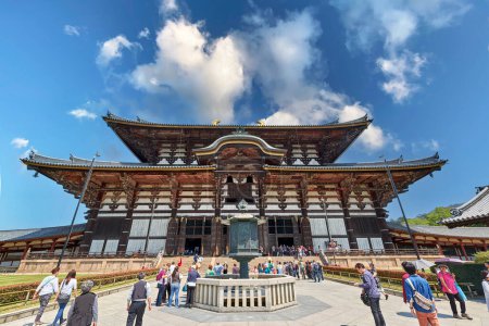 Téléchargez les photos : Le Japon. Nara. Temple Todai-ji - Date : 26 - 04 - 2023 - en image libre de droit