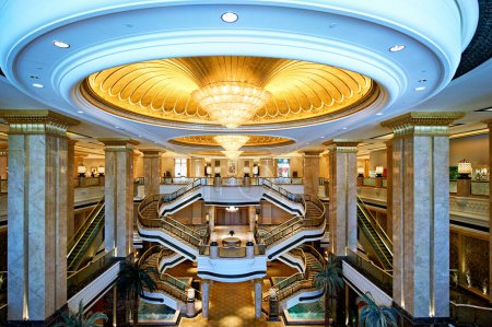 Téléchargez les photos : ABU DHABI: Emirates Palace Luxury Hotel - Date: 05 - 01 - 2023 - en image libre de droit