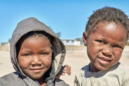 Téléchargez les photos : Namibie. Portrait d'un groupe d'enfants dans un village de Damaraland - Date : 07 - 08 - 2023 - en image libre de droit
