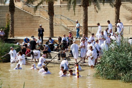 Foto de Jordan. Río Jordán. Sitio de bautismo. El lugar donde Jesús fue bautizado - Fecha: 30 - 10 - 2023 - Imagen libre de derechos