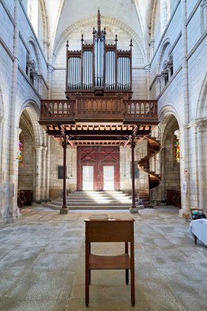 Foto de Chablis Borgoña Francia. Colegiale Saint Martin church - Fecha: 11 - 08 - 2023 - Imagen libre de derechos
