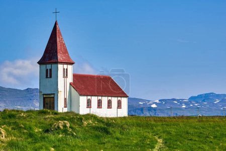 Foto de Iglesia Hellnar. Península de Snaefellsnes. Islandia - Fecha: 17 - 07 - 2023 - Imagen libre de derechos