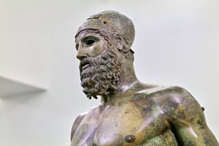 Téléchargez les photos : Reggio de Calabre. Calabre Italie. Le Riace Bronzes au Musée National de la Magna Grecia. Statue B - Date: 25 - 08 - 2023 - en image libre de droit