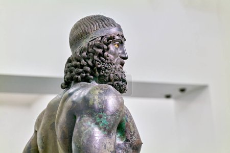 Foto de Reggio Calabria. Calabria Italia. El Riace Bronces en el Museo Nacional de Magna Grecia. Estatua A - Fecha: 25 - 08 - 2023 - Imagen libre de derechos