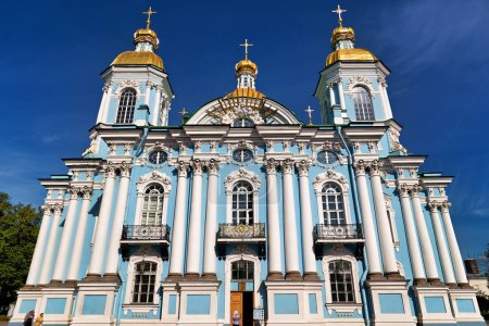 Foto de San Petersburgo Rusia. Catedral Naval de San Nicolás es una importante catedral ortodoxa barroca - Fecha: 25 - 08 - 2023 - Imagen libre de derechos