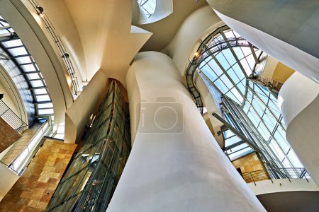 Téléchargez les photos : Bilbao Biscaye Espagne. Les intérieurs du Musée Guggenheim - Date : 01 - 11 - 2023 - en image libre de droit