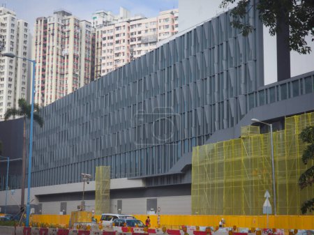 Téléchargez les photos : Hong Kong, Chine - 1 décembre 2023 : Vue latérale du Centre culturel East Kowloon est en construction complexe artistique à Kowloon Hong Kong - en image libre de droit