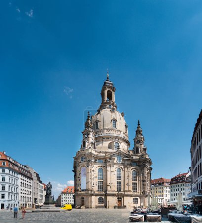 Téléchargez les photos : Paysage urbain. Panorama de Dresde. Eglise Notre-Dame de Dresde - en image libre de droit