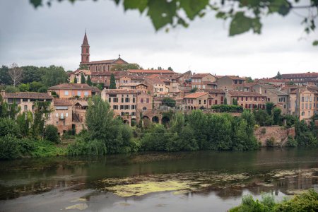 Téléchargez les photos : Architecture de la ville d'Albi en France et du Tarn - en image libre de droit