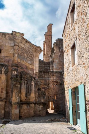 Ruine der Abtei Alet les Bains in Südfrankreich im Land der Katharer