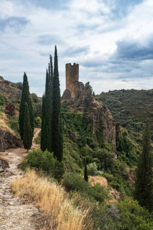 Ruines du château médiéval de Lastours, dans la région Cathare du sud de la France