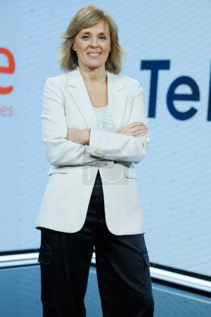 Photo for Journalist Marta Carazo poses for the media as the new TV presenter of "Telediario 2" news at the Torrespaa studios on December 20, 2023 in Madrid Spain. - Royalty Free Image