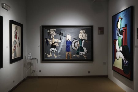 Téléchargez les photos : Vue sur la galerie d'art moderne SAM en el Palacio liners à Madrid, 4 mars 2024 Espagne - en image libre de droit