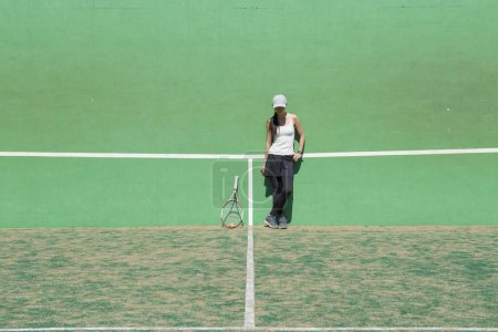 Photo for Beautiful woman to play tennis - Royalty Free Image