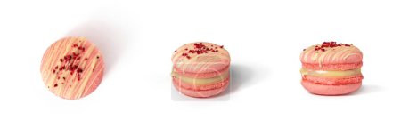 Foto de Set de galletas macarrones de fresa rosa aisladas sobre fondo blanco. Barra de dulces, dulces y postres, vista superior, enfoque selectivo - Imagen libre de derechos