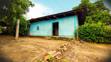 Old blue house in rural area of Natagaima - Tolima - Colombia