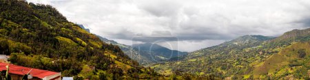 Panoramique d'un beau paysage à Choachi - Cundinamarca - Colombie