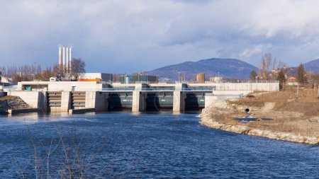 Foto de Vista de la central hidroeléctrica Puntigam en Graz, Austria - Imagen libre de derechos