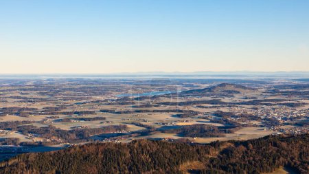 Téléchargez les photos : Vue du paysage de la terre de Salzbourg, vue de la montagne Gaisberg à Salzbourg - en image libre de droit