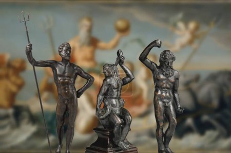 Darstellung authentischer Statuen des antiken Roms Neptun Gott des Meeres und der Erdbeben