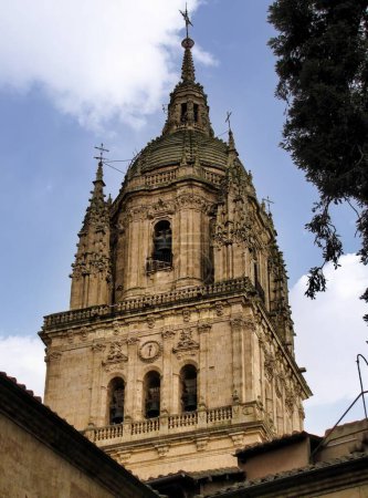 The Cathedral of Santa Maria dell'Assedio (Catedral Nueva (new cathedral) adjacent to the old cathedral was declared, by royal decree, a national monument 